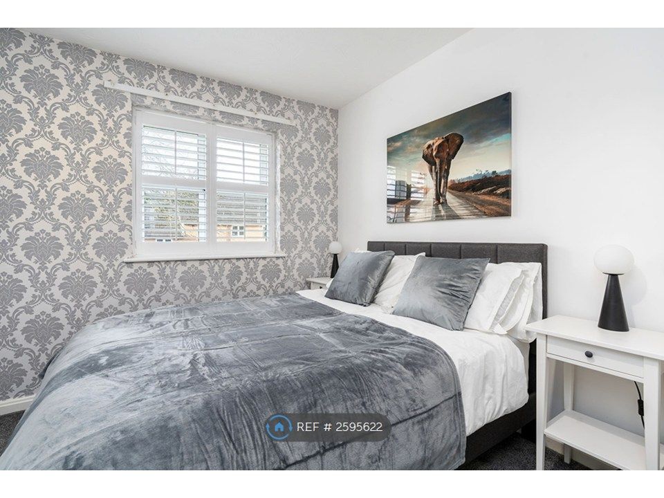 Property photo 1 of 5 Master Bedroom