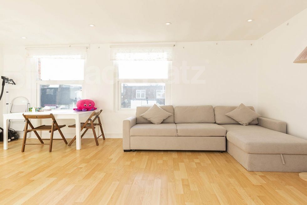 Property photo 2 of 5