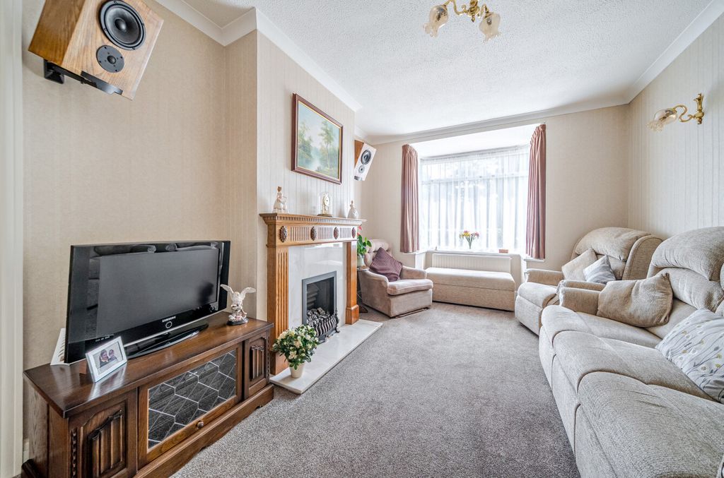Property photo 2 of 15 1492774-14-6A4Fdc...