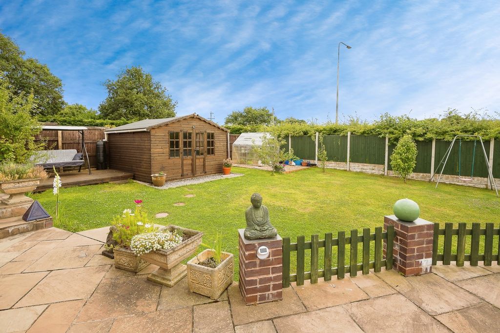 Property photo 3 of 12 Photo