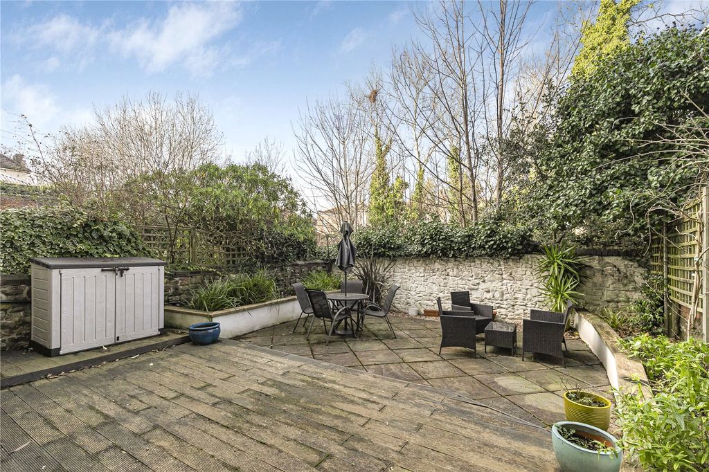 Property photo 1 of 12 Picture No. 05