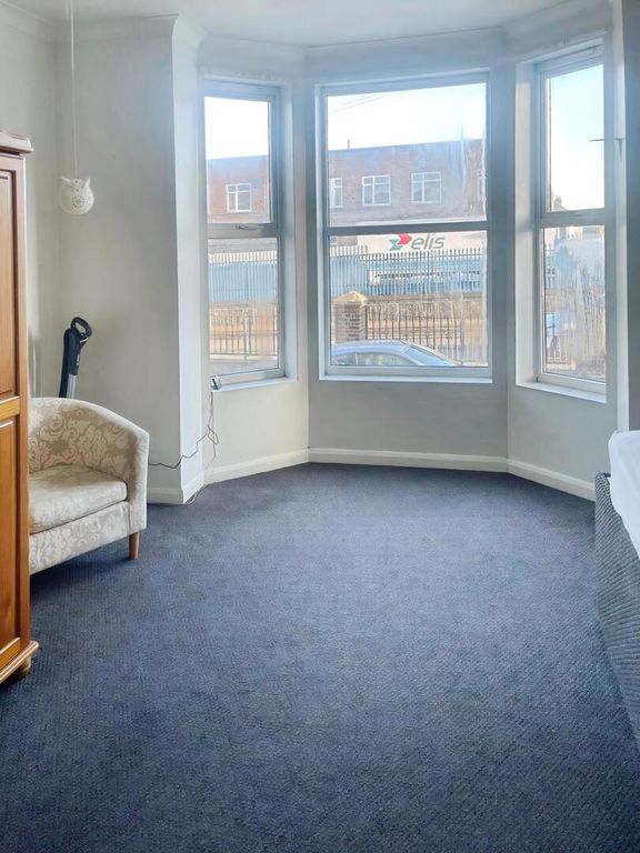 Property photo 3 of 4 Bedroom