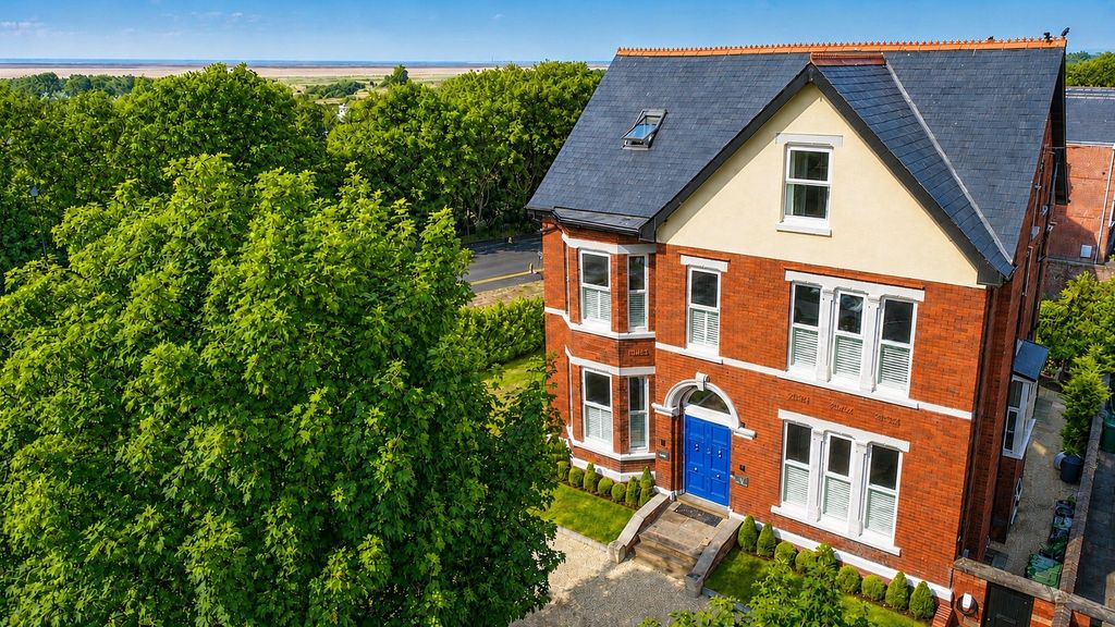 Property photo 2 of 53 5314872
