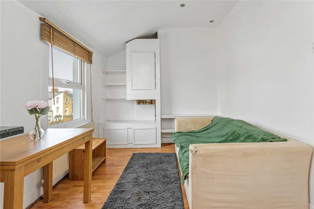 Property photo 3 of 6 Picture No. 04