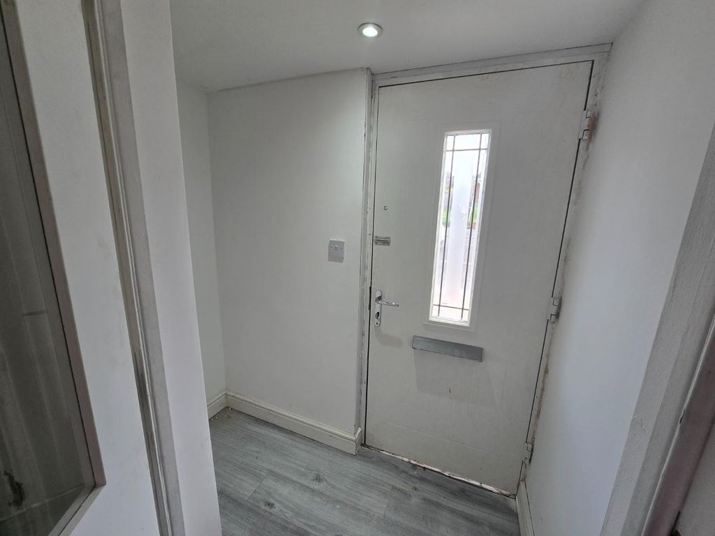 Property photo 3 of 13 20251022_102200.Jpg