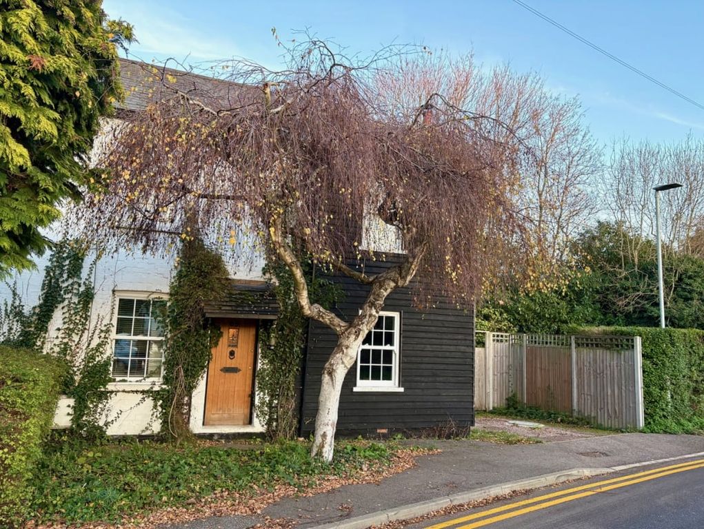 Property photo 1 of 20