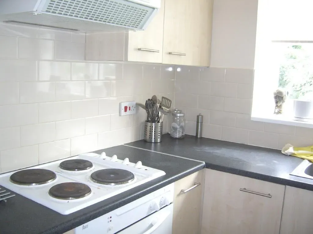Property photo 3 of 6