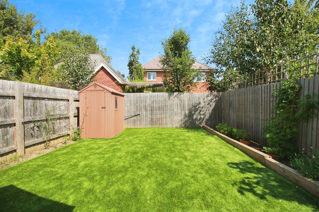 Property photo 2 of 17