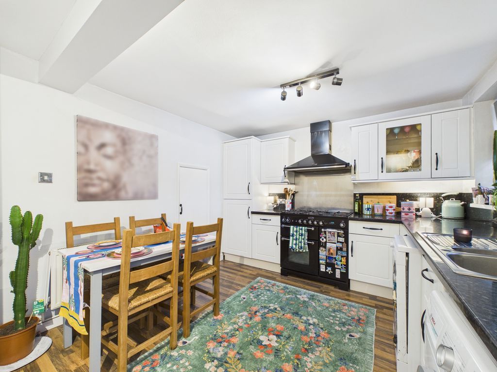 Property photo 2 of 15 Photo 5