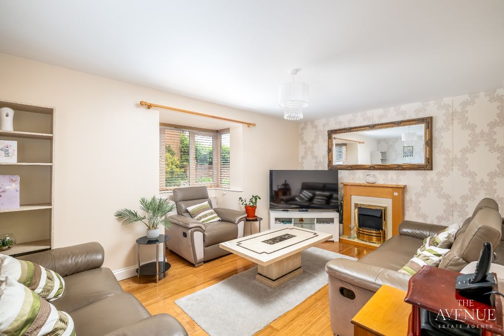 Property photo 2 of 42 4647854