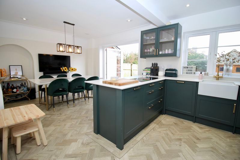 Property photo 2 of 15 Photo 8