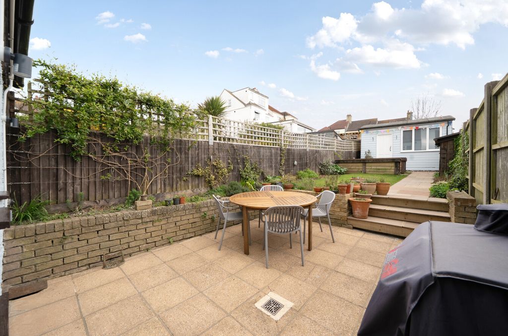 Property photo 3 of 13 1438908-8-69cd4E6...