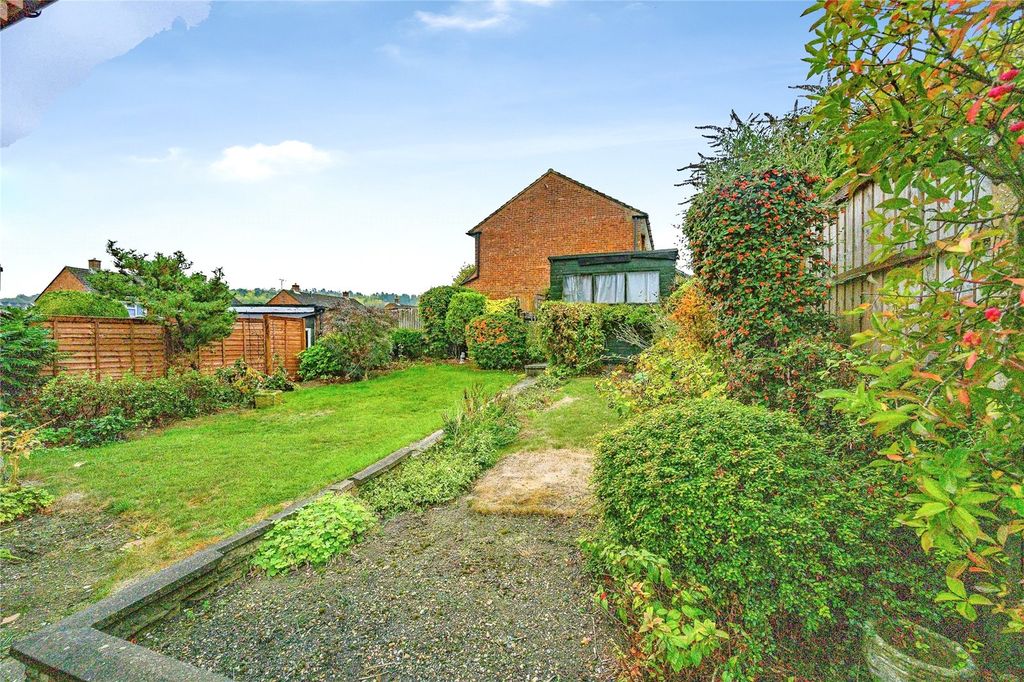 Property photo 2 of 16 Garden