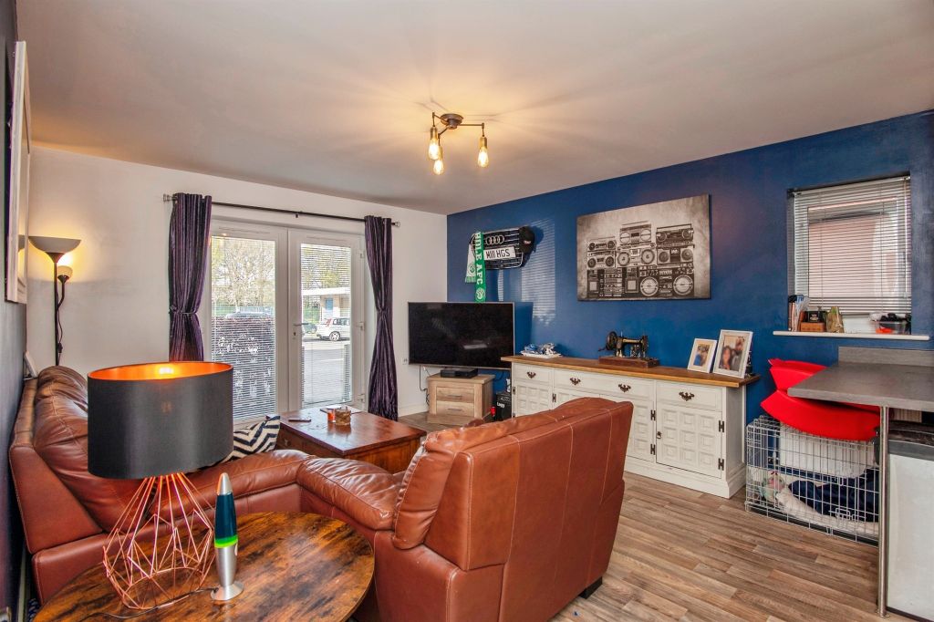 Property photo 3 of 20