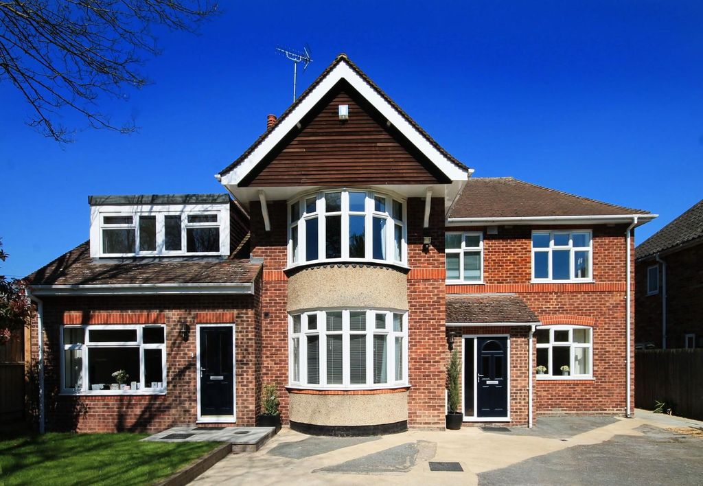 Property photo 1 of 8 Room 2 Front Shot.Jpg