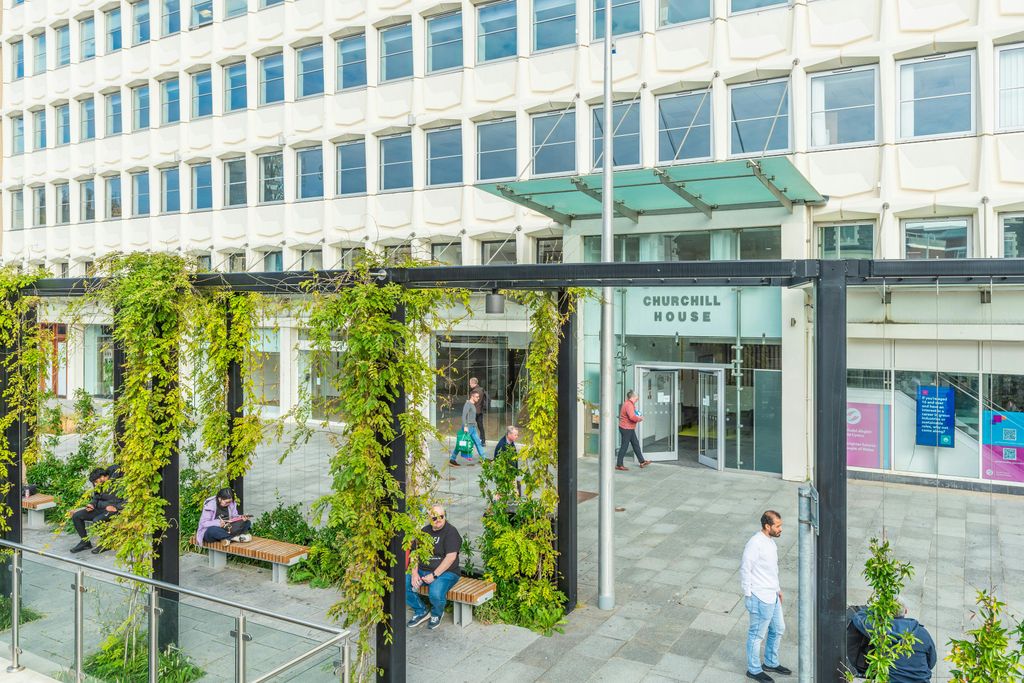 Property photo 2 of 8 Churchill House Churchill Way Cardiff33.Jpg