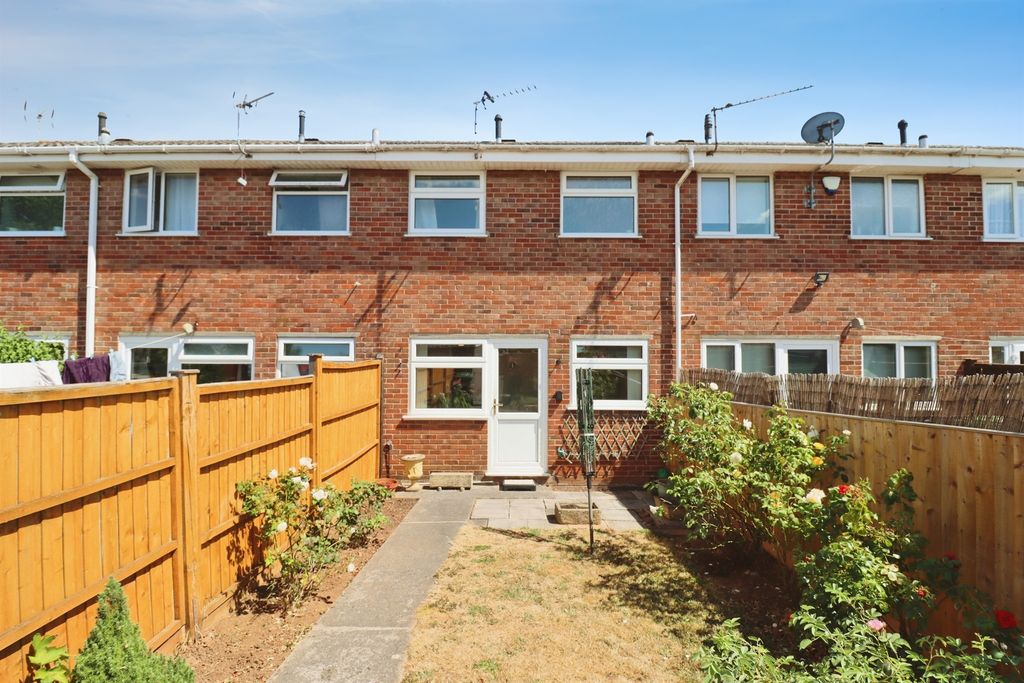 Property photo 1 of 9