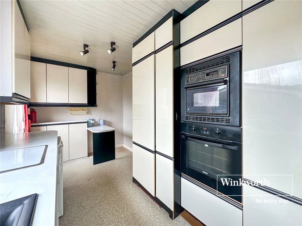 Property photo 3 of 17 Picture No. 05