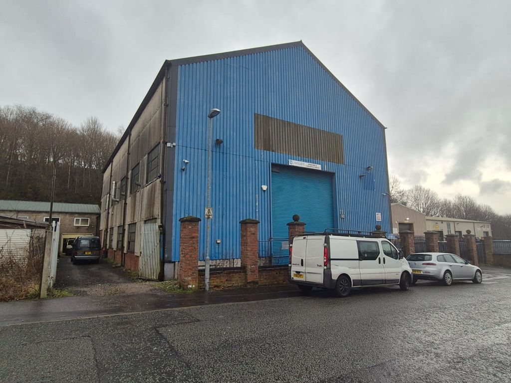 Property photo 2 of 7