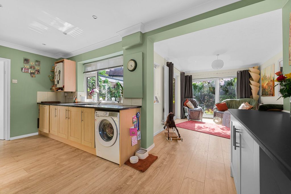 Property photo 2 of 15 Kitchen