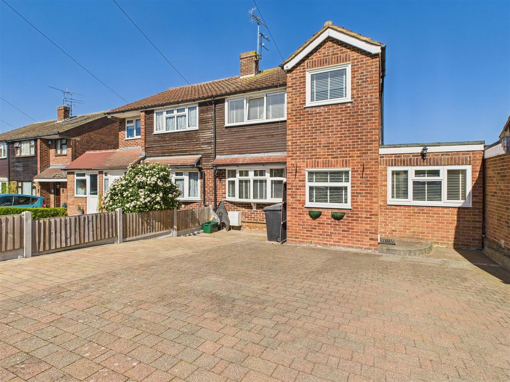 Property photo 1 of 27