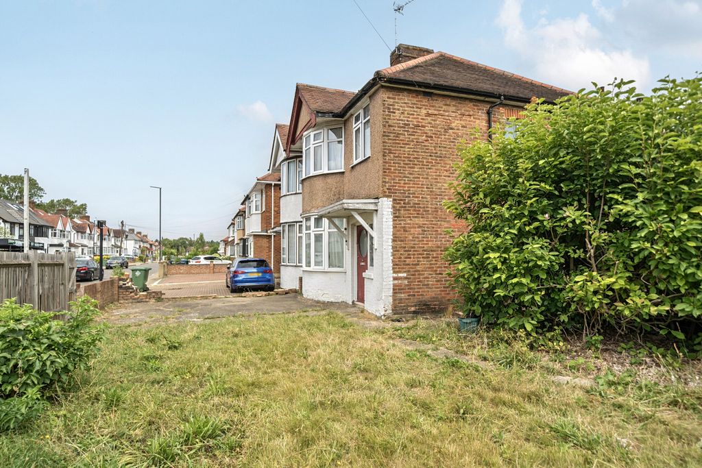 Property photo 3 of 10 1320749-11-68837d...