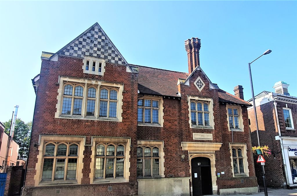 Property photo 1 of 6 Front