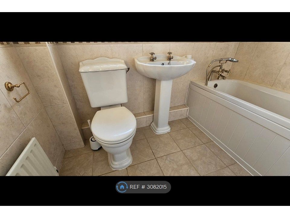 Property photo 3 of 25