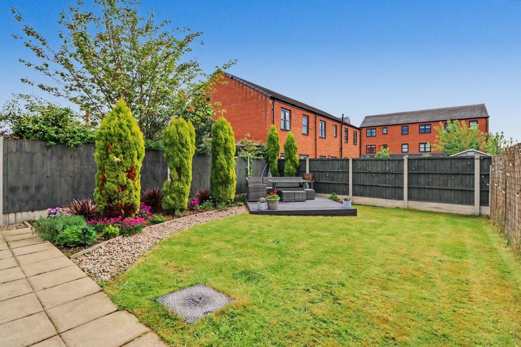 Property photo 3 of 23 Img_5181