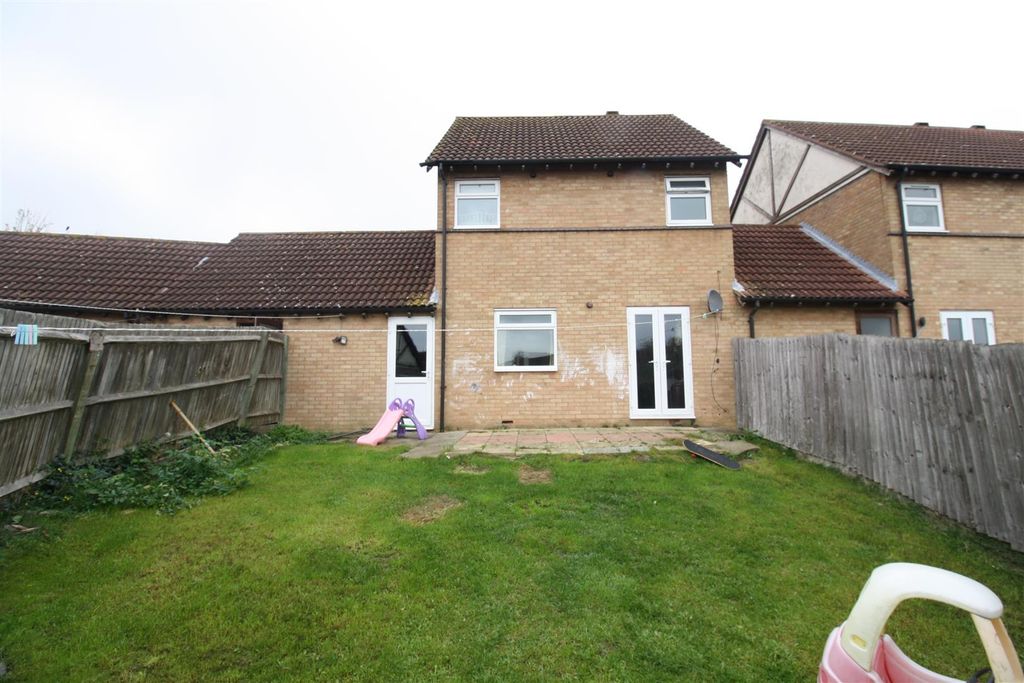 Property photo 2 of 14 Rear Garden