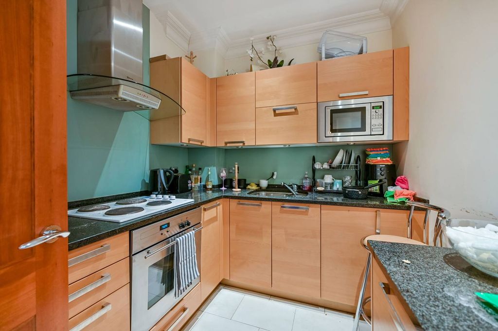 Property photo 3 of 9