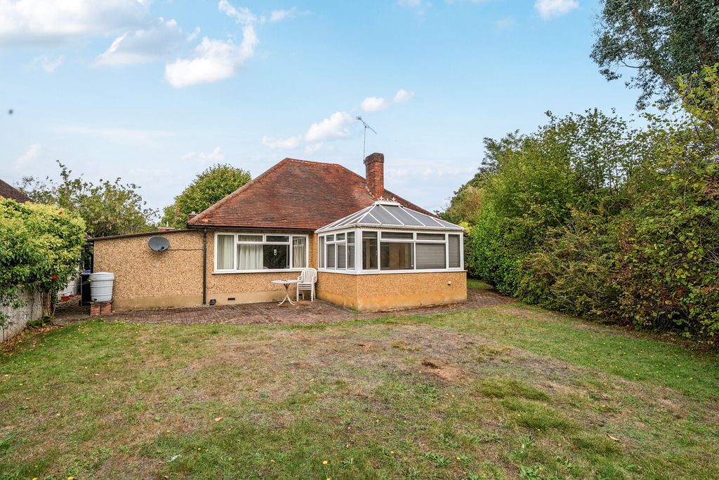 Property photo 2 of 19 1526161-16-1A0d35...