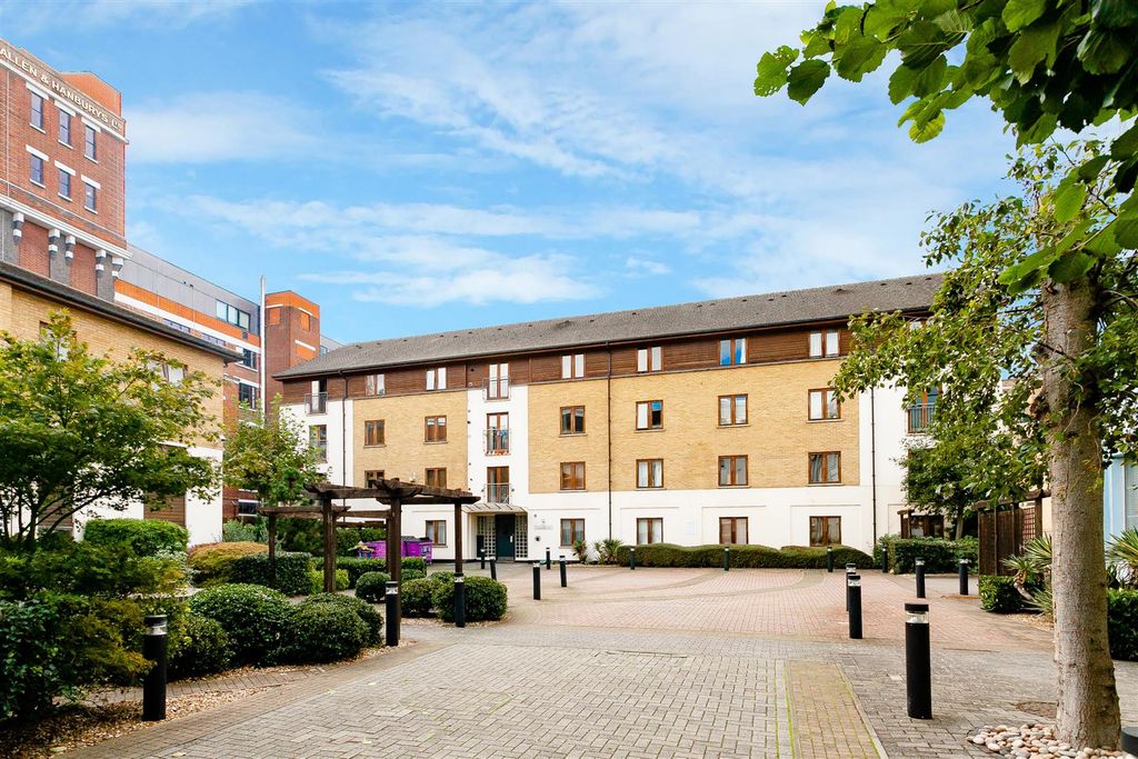 Property photo 1 of 14 Sunlight Square