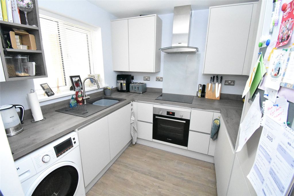 Property photo 3 of 14 Picture No. 06