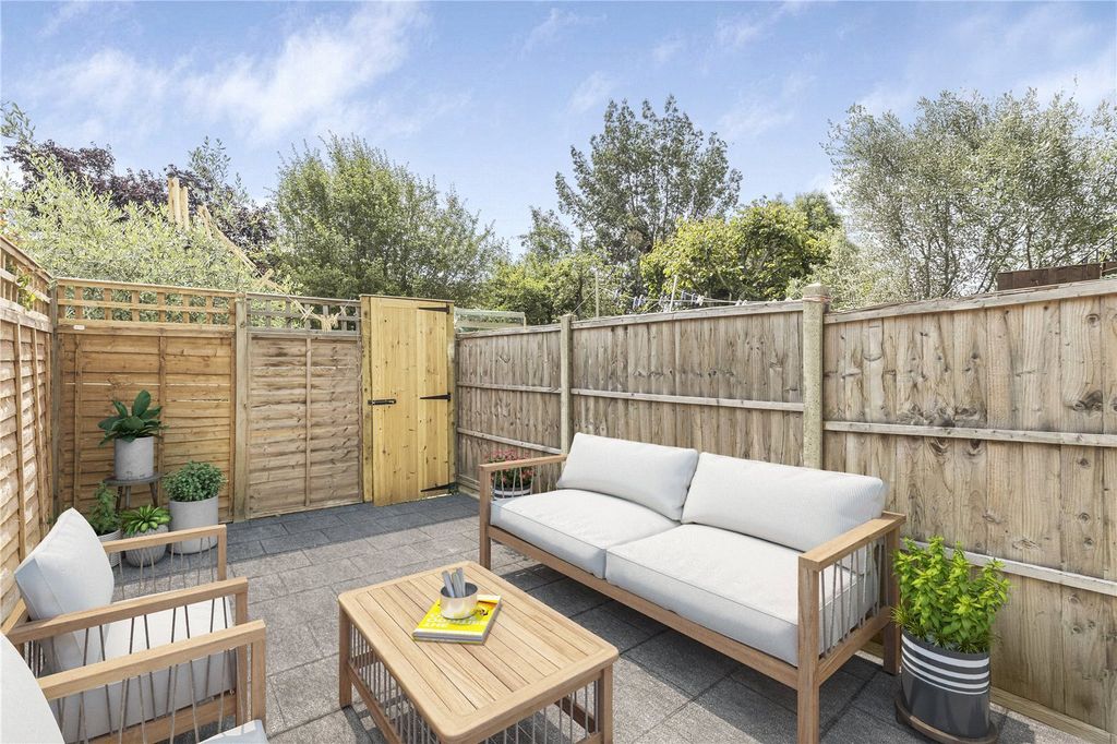 Property photo 2 of 10 Picture No. 24