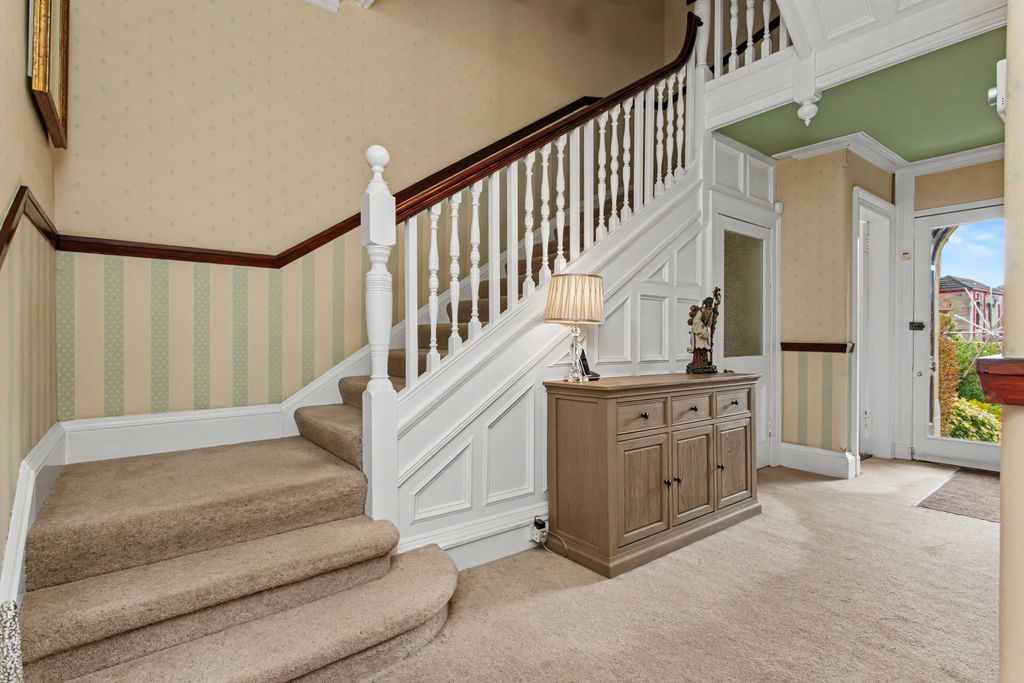 Property photo 2 of 23 Property Image 2