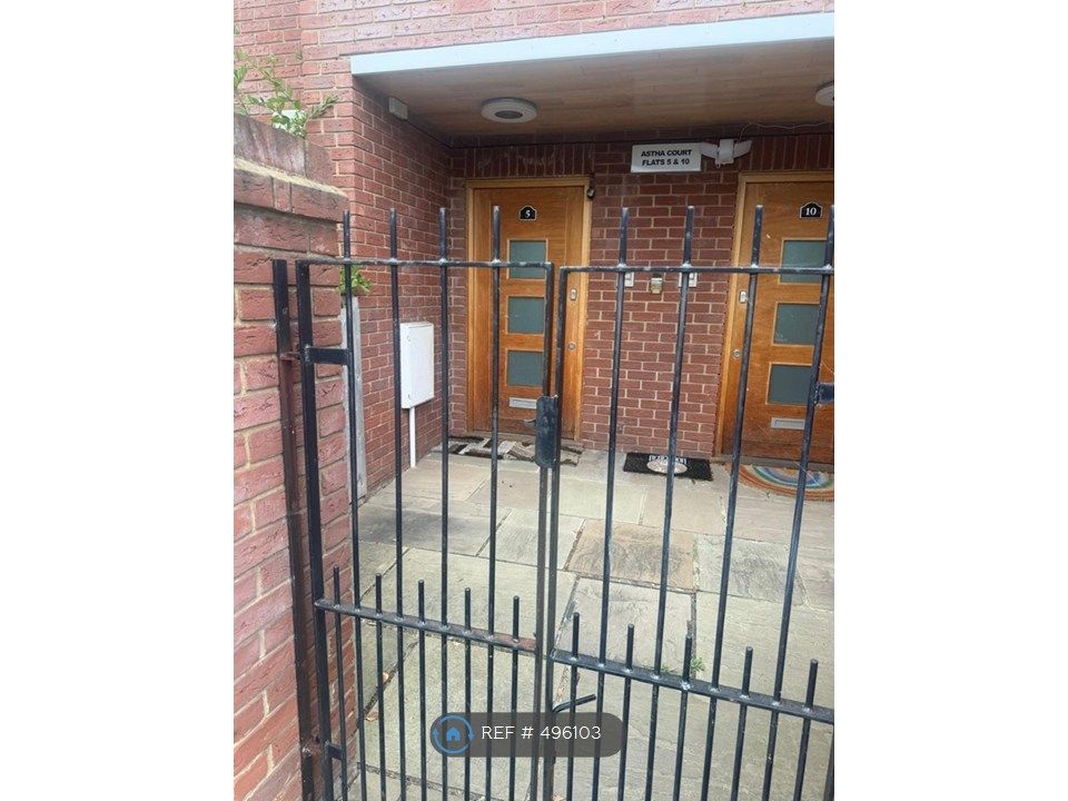 Property photo 2 of 35