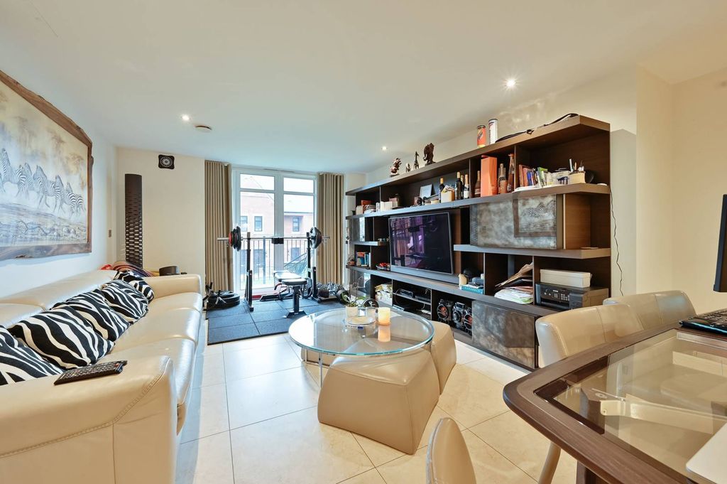 Property photo 2 of 13