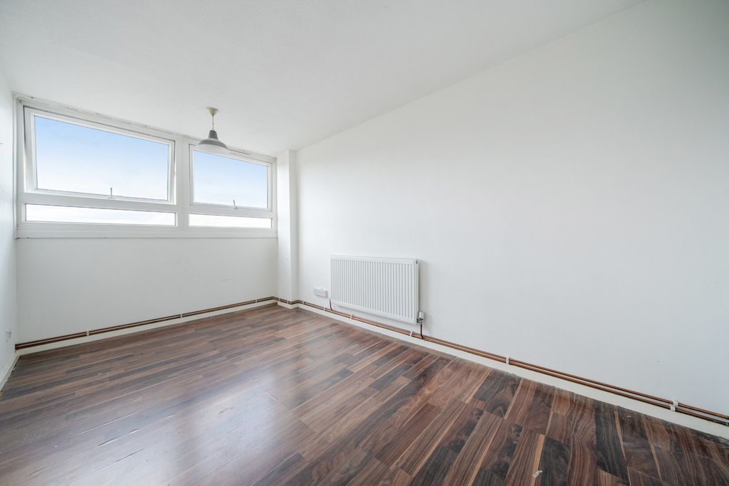Property photo 3 of 15 1509139-13-6A85d1...