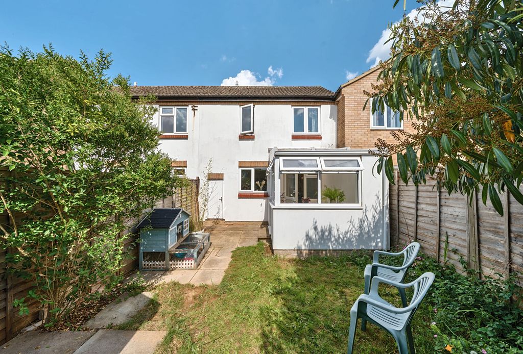 Property photo 2 of 10 1296529-9-682Deb7...