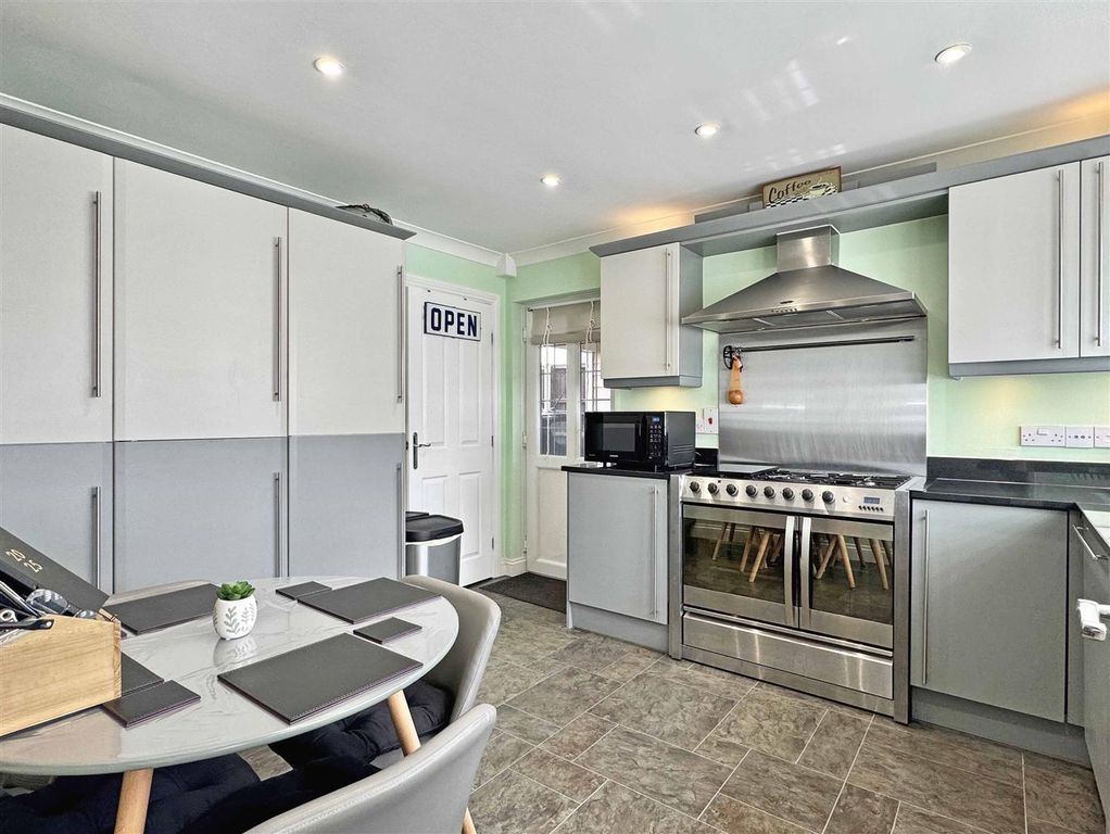 Property photo 3 of 22 Kitchen.Jpg