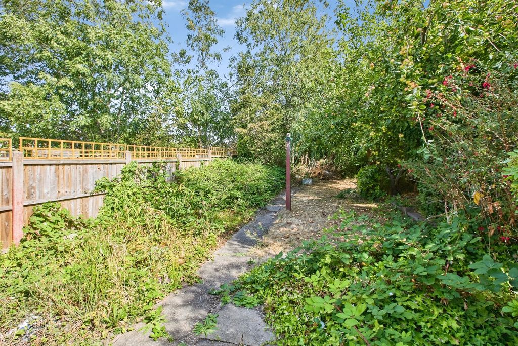 Property photo 2 of 18 Pbox-Img.Jpg