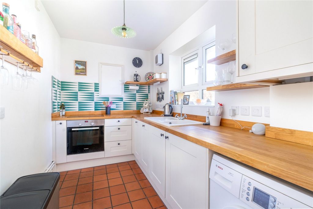 Property photo 1 of 14 Picture No. 01