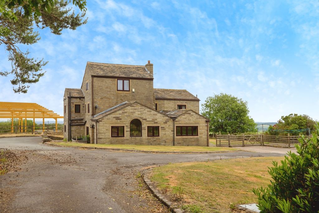 Property photo 1 of 27