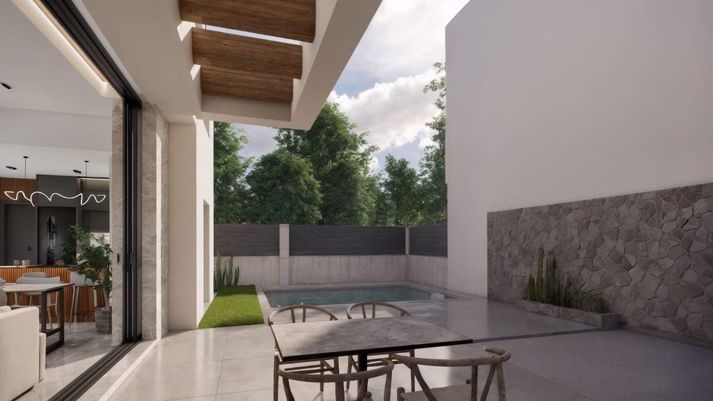 Property photo 2 of 39