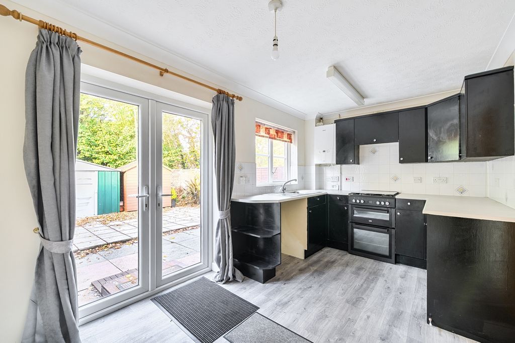 Property photo 2 of 14 1372050-7-69009B67d43d4