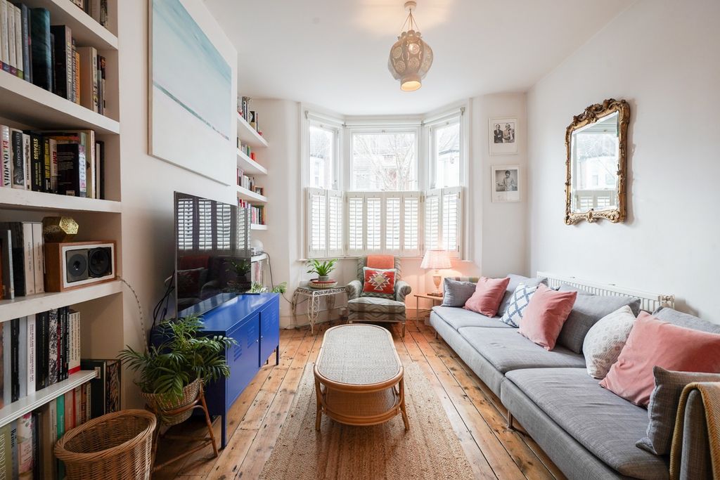 Property photo 1 of 30 4987321