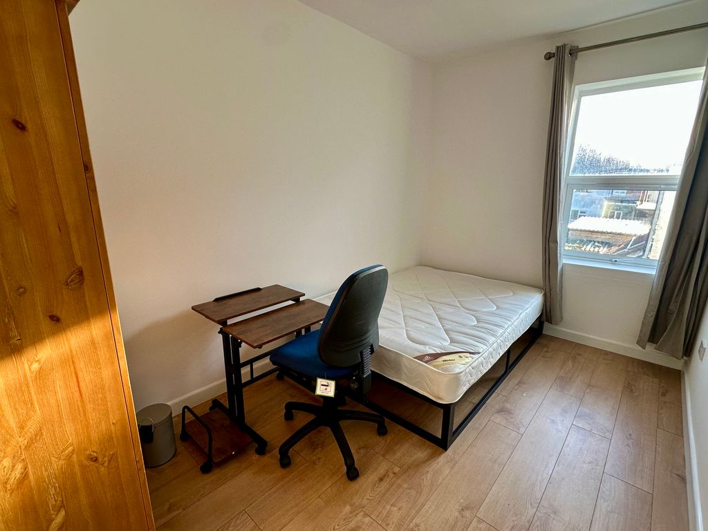 Property photo 2 of 6 Img_8070