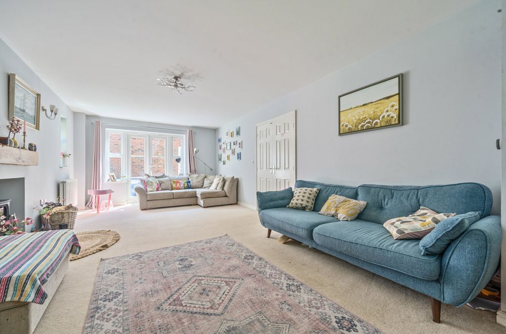 Property photo 3 of 25 1317064-24-68710E...