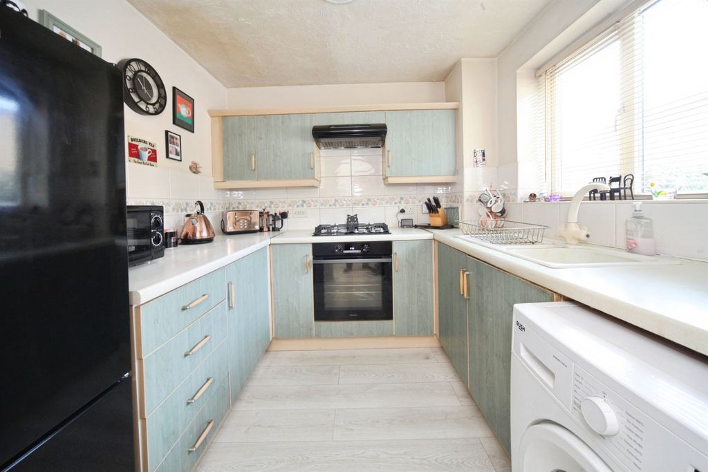 Property photo 2 of 16